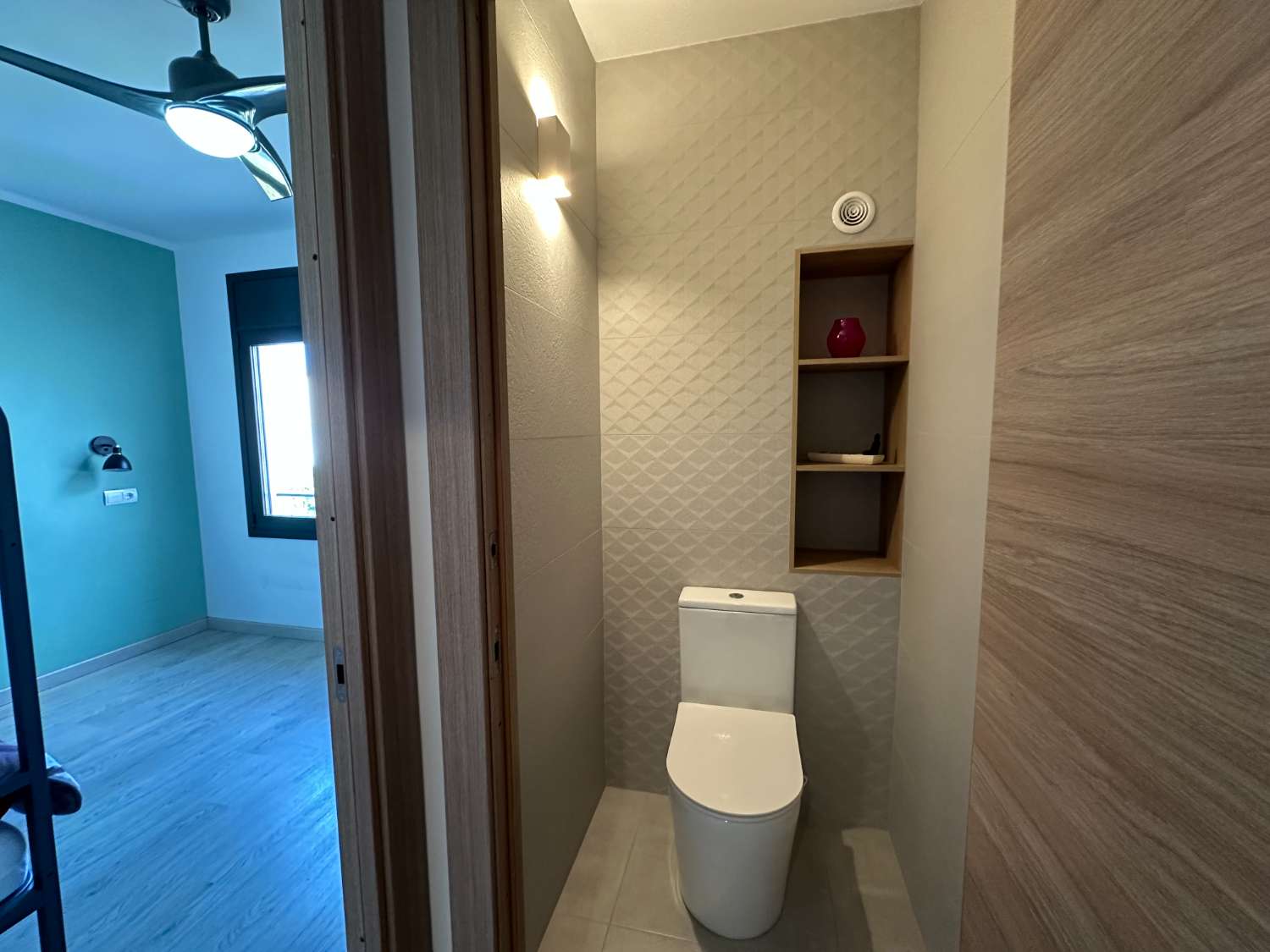 Casa independiente con hermoso jardín en Miami Platja