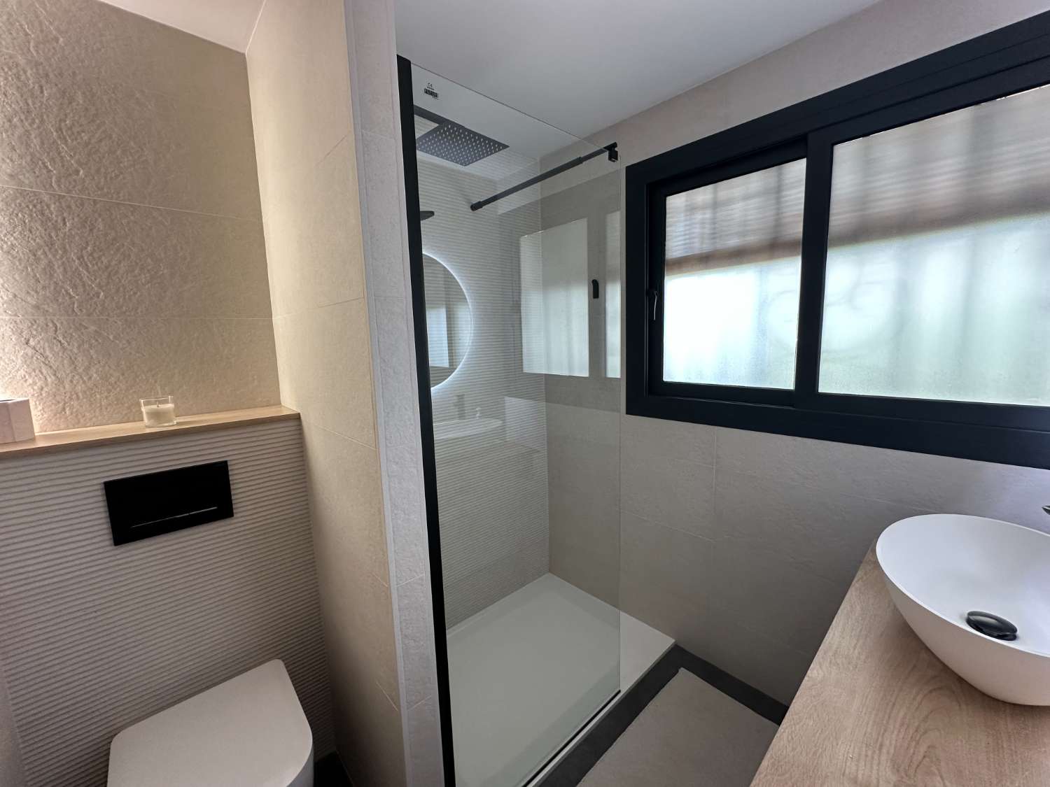 Casa independiente con hermoso jardín en Miami Platja