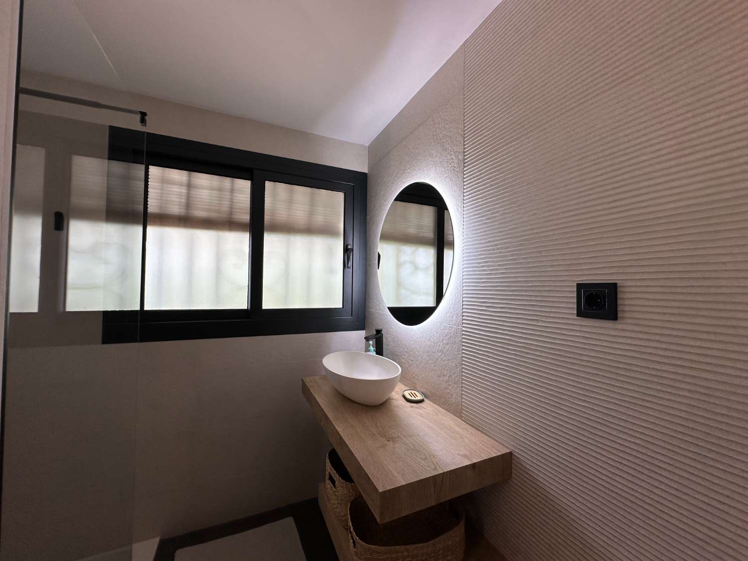 Casa independiente con hermoso jardín en Miami Platja