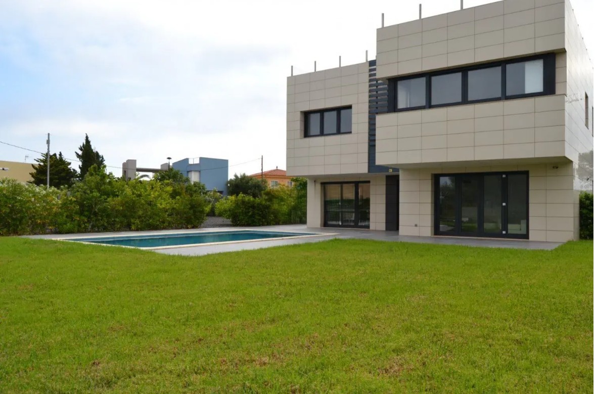 Villa de lujo en primera línea de mar — Rocas Doradas, L’Ametlla de Mar
