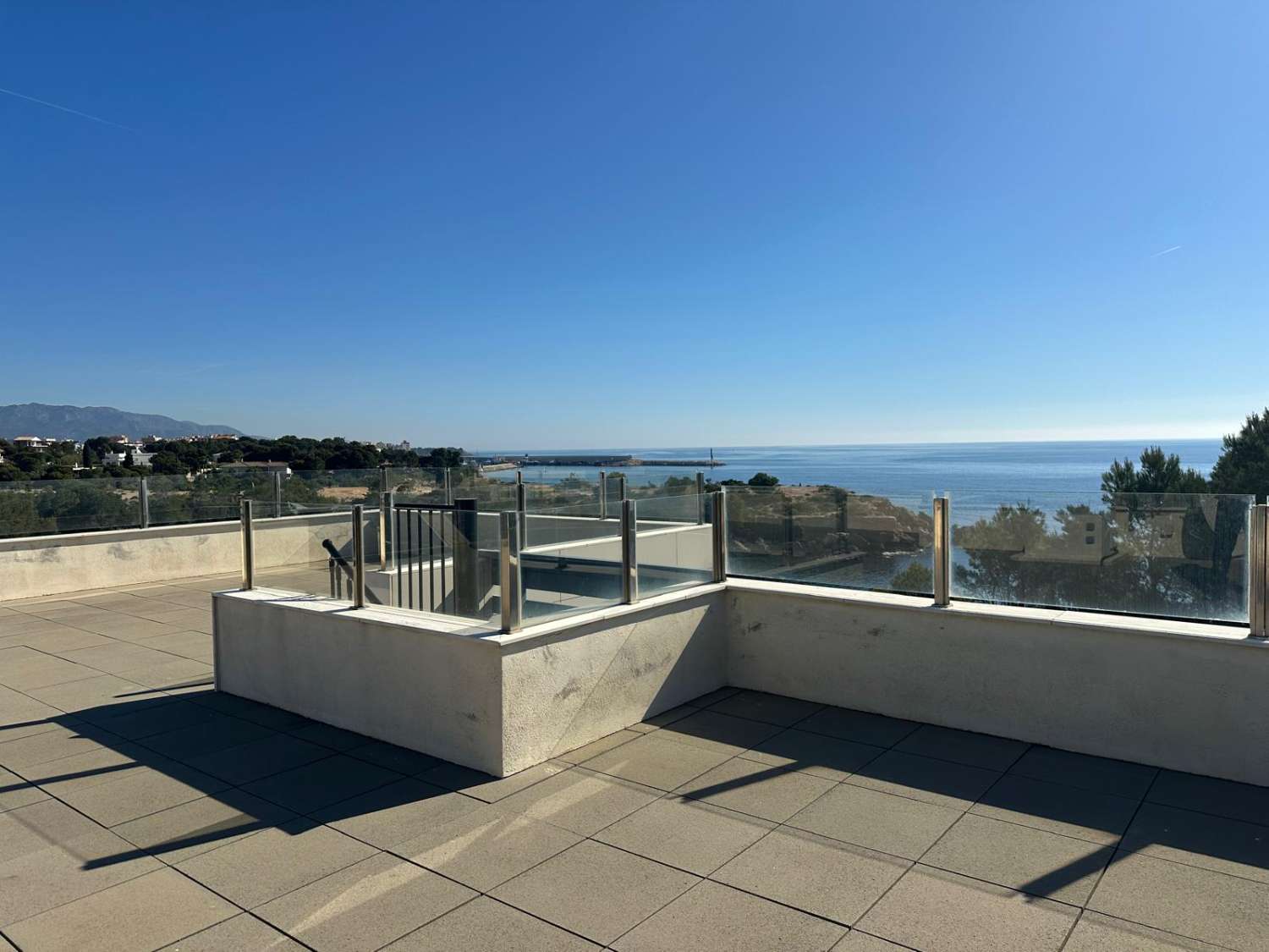 Villa de lujo en primera línea de mar — Rocas Doradas, L’Ametlla de Mar