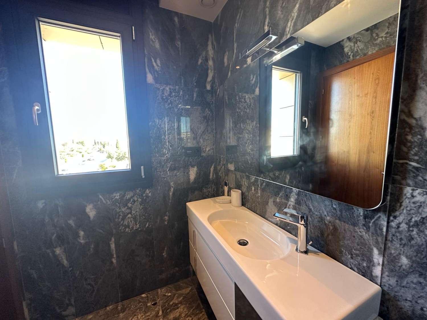 Villa de lujo en primera línea de mar — Rocas Doradas, L’Ametlla de Mar