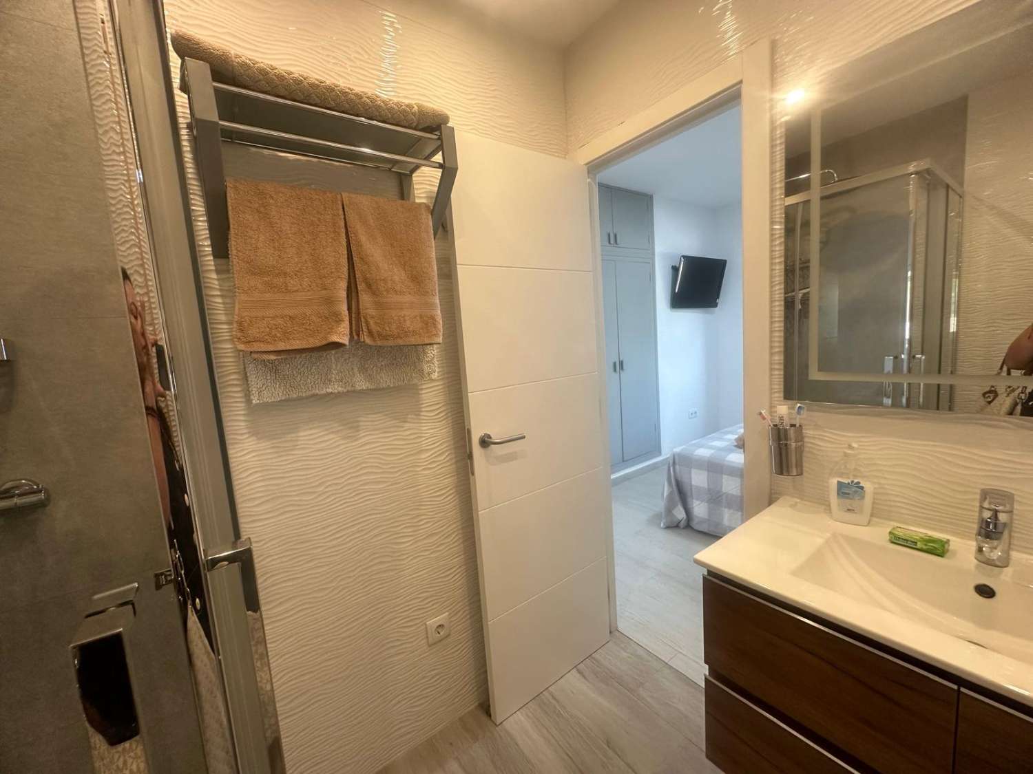 Preciosa villa totalmente renovada a solo 1,5 km de la playa
