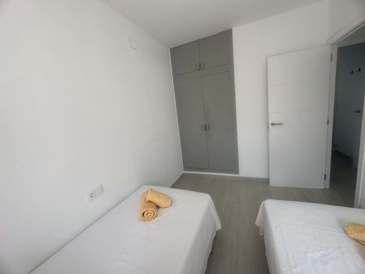Preciosa villa totalmente renovada a solo 1,5 km de la playa