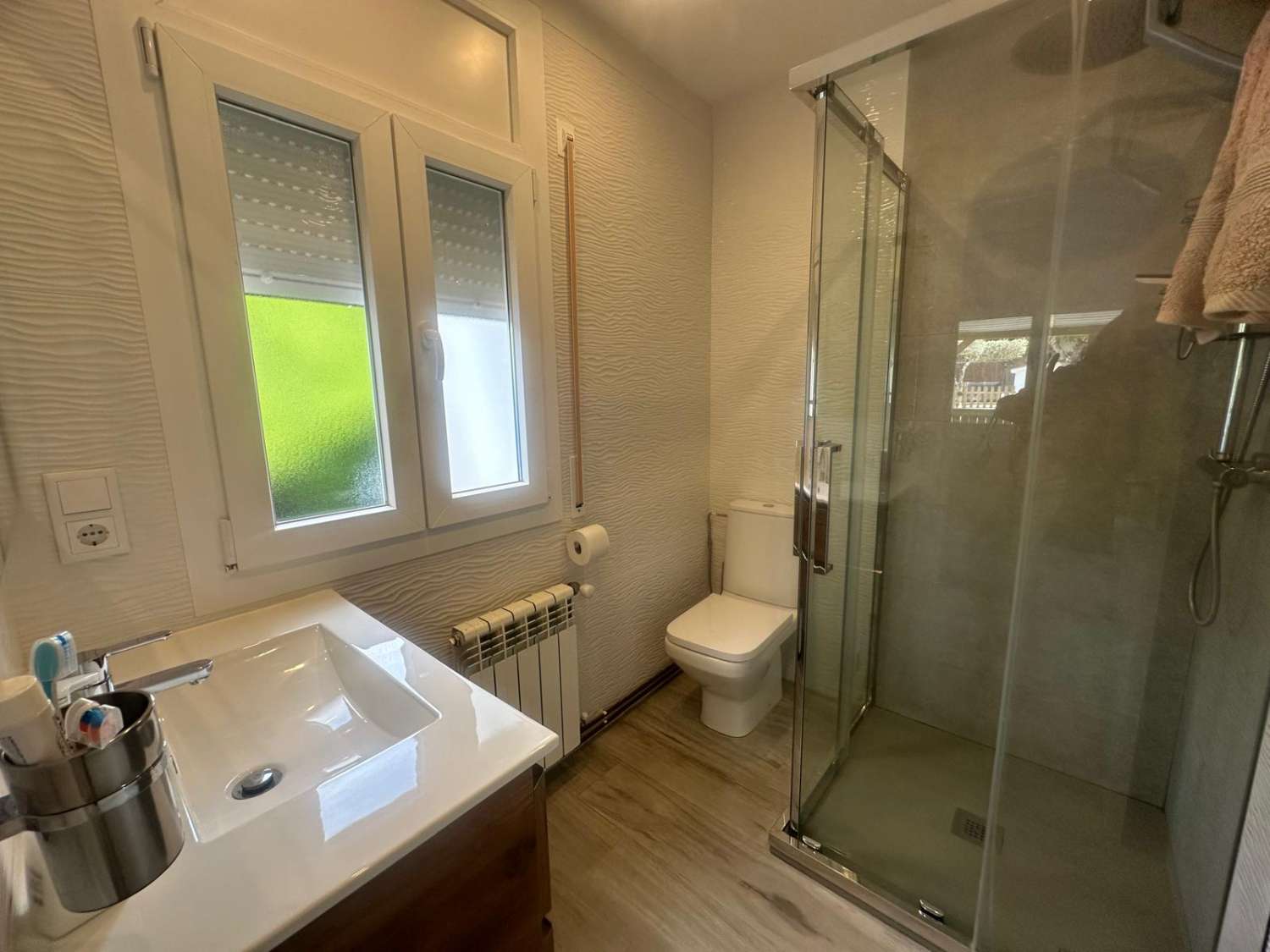 Preciosa villa totalmente renovada a solo 1,5 km de la playa