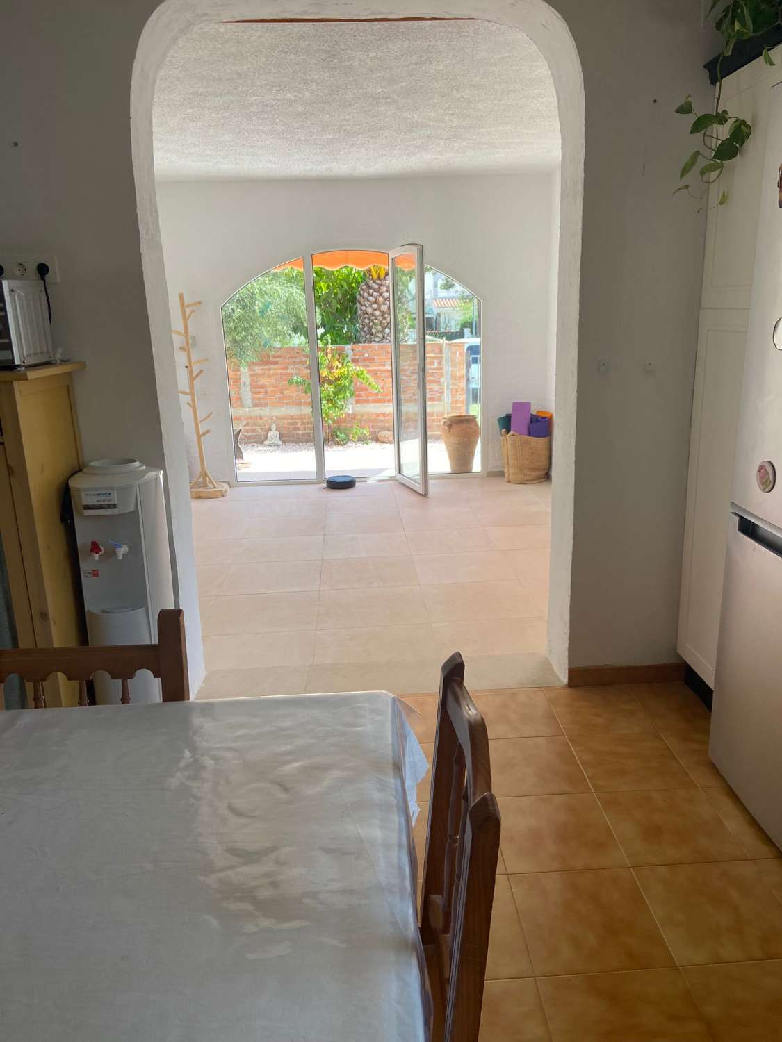 Casa independiente situada en una zona tranquila a 8 minutos de la playa