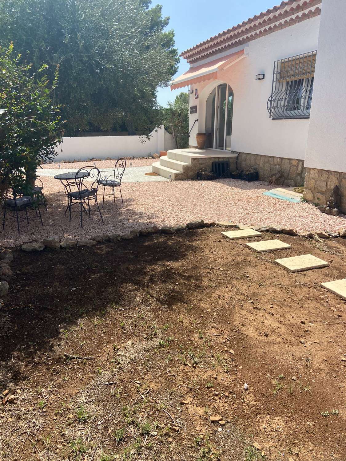 Casa independiente situada en una zona tranquila a 8 minutos de la playa