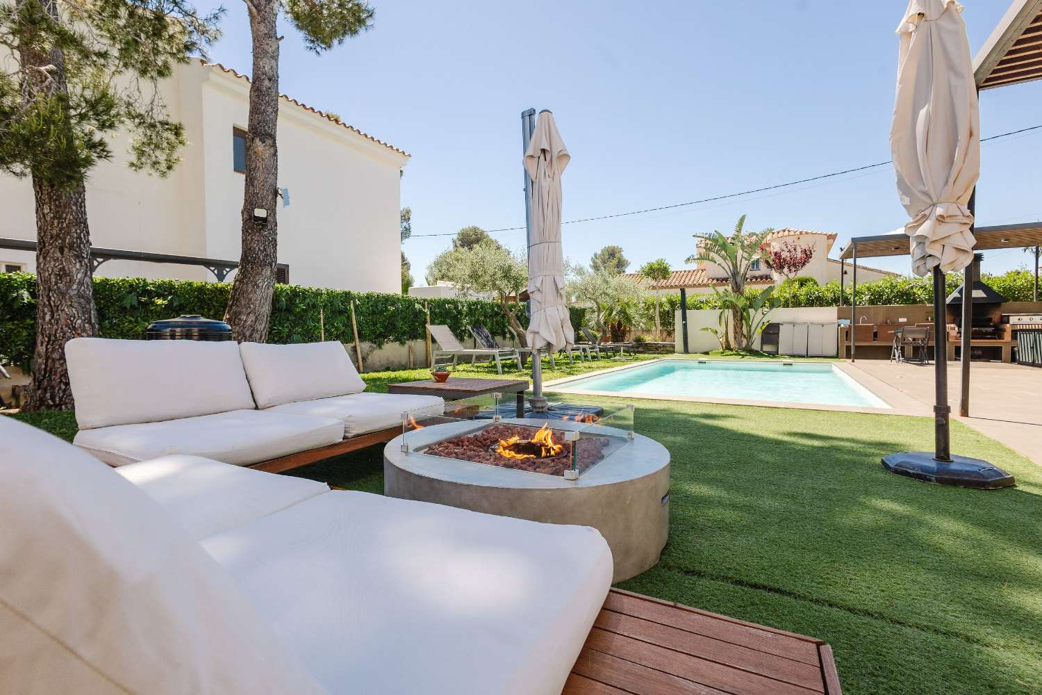 ¡Excepcional! ¡Magnífica casa moderna a solo 250 metros del mar!