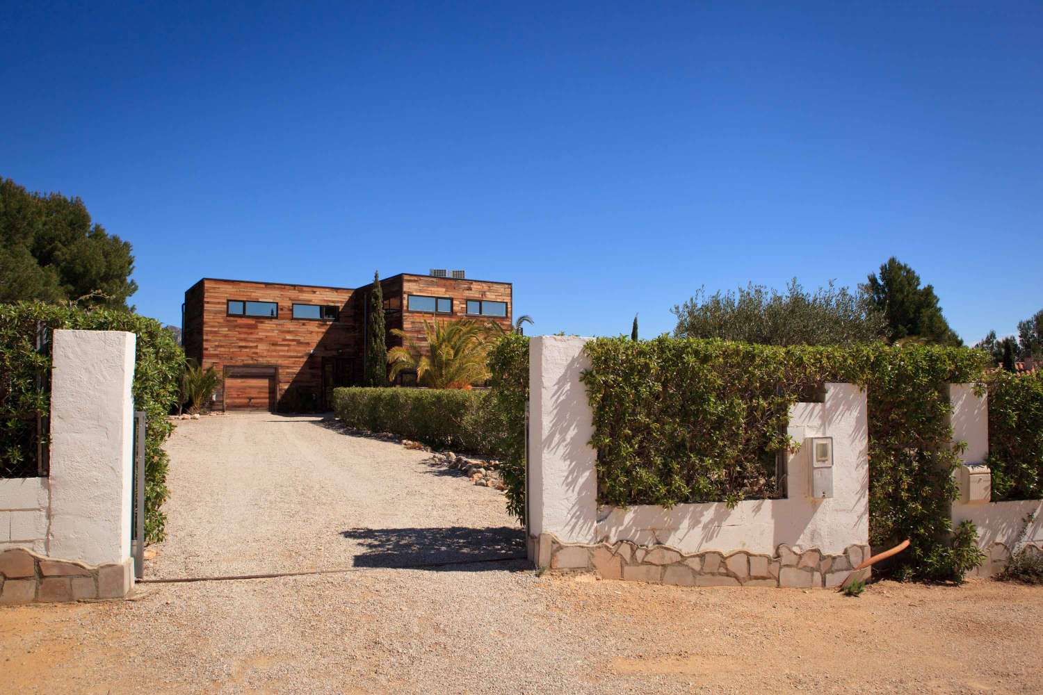¡EXCEPCIONAL! Gran casa rodeada de naturaleza con piscina y licencia turística en l'Ametlla de Mar