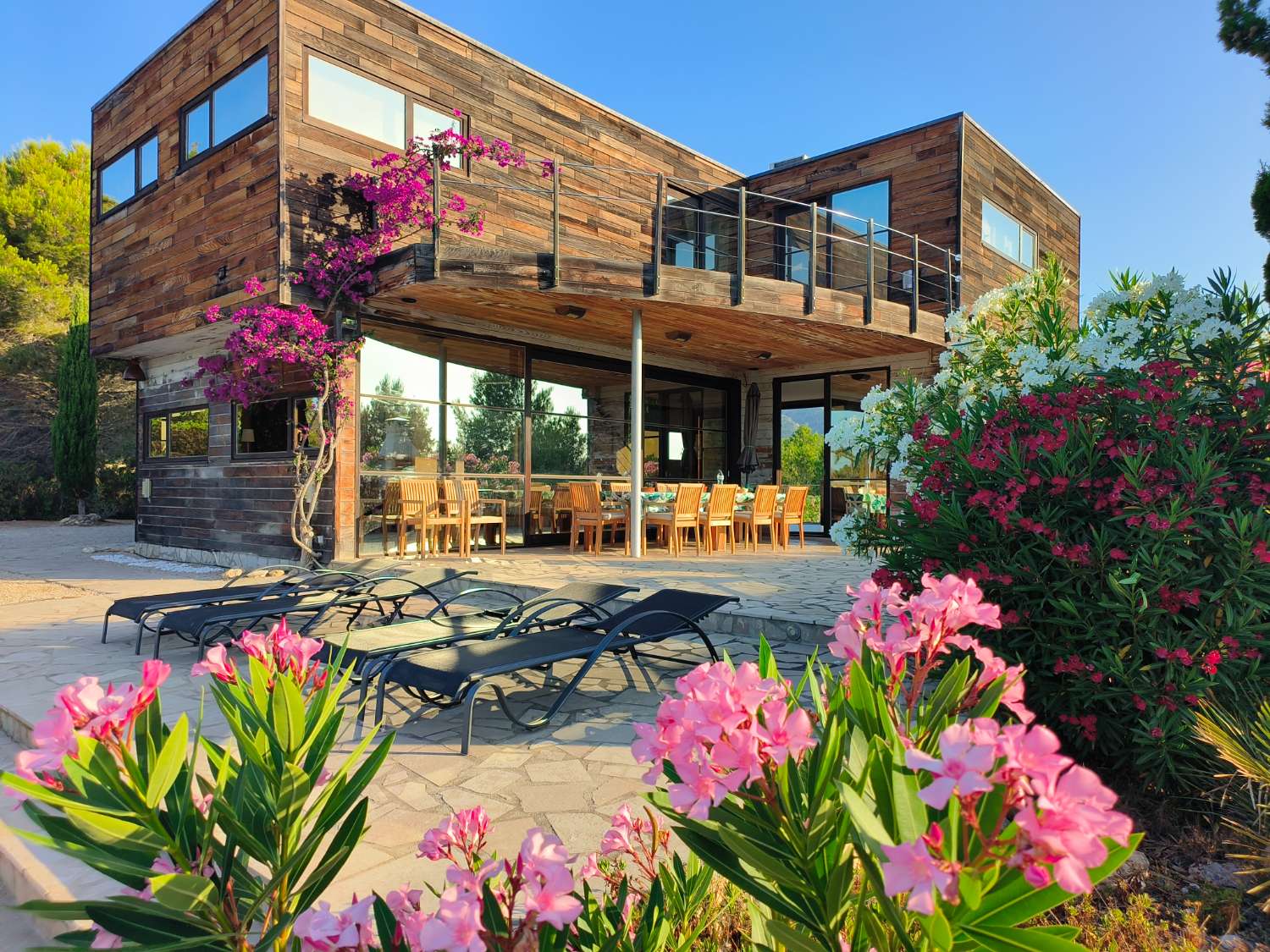 ¡EXCEPCIONAL! Gran casa rodeada de naturaleza con piscina y licencia turística en l'Ametlla de Mar