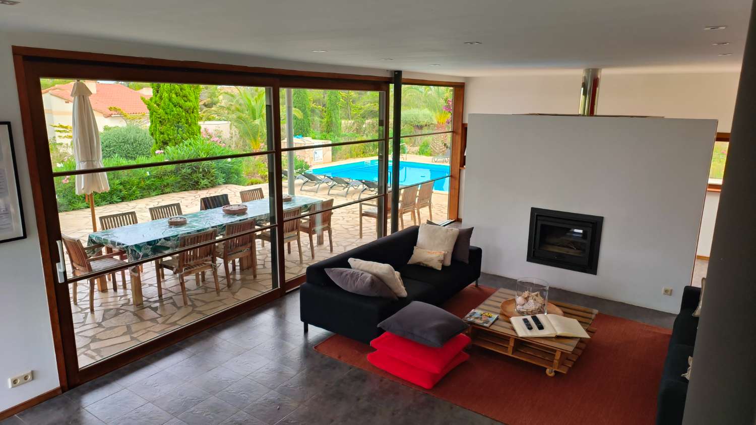 ¡EXCEPCIONAL! Gran casa rodeada de naturaleza con piscina y licencia turística en l'Ametlla de Mar