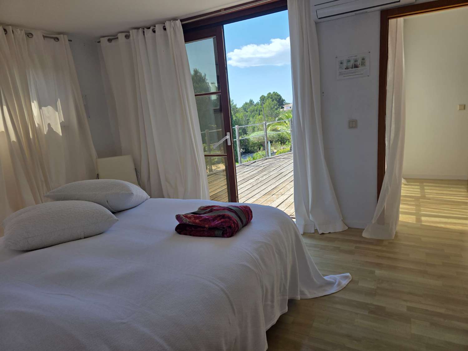 ¡EXCEPCIONAL! Gran casa rodeada de naturaleza con piscina y licencia turística en l'Ametlla de Mar