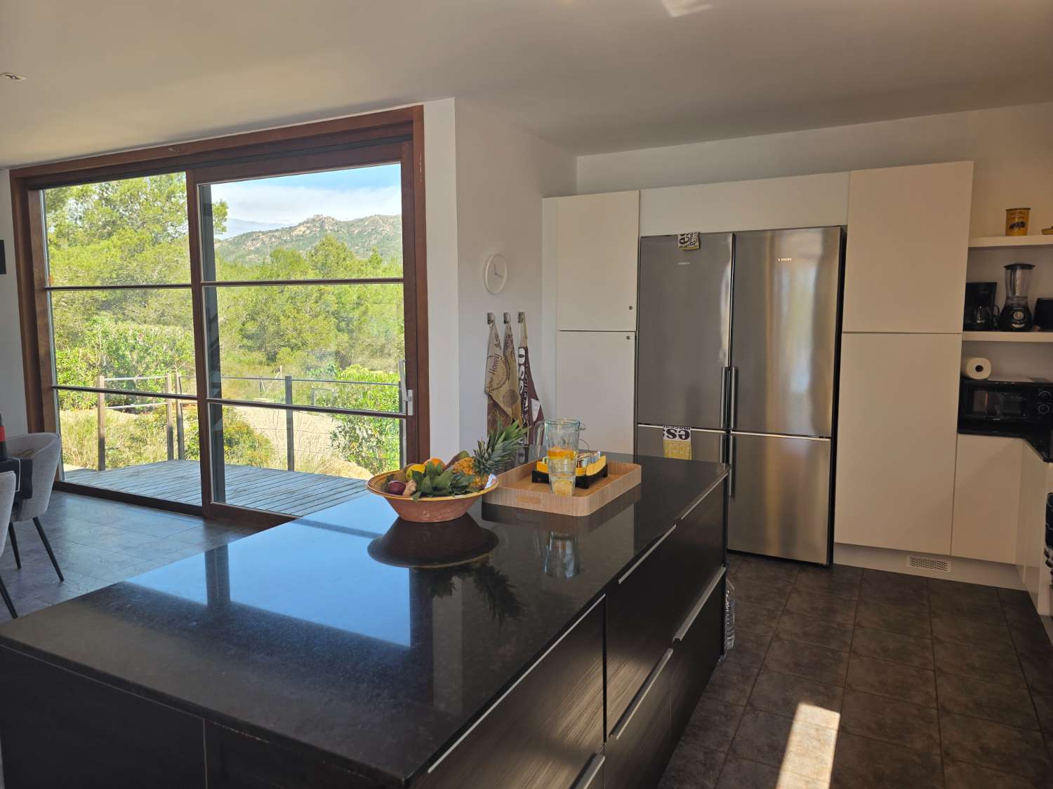¡EXCEPCIONAL! Gran casa rodeada de naturaleza con piscina y licencia turística en l'Ametlla de Mar