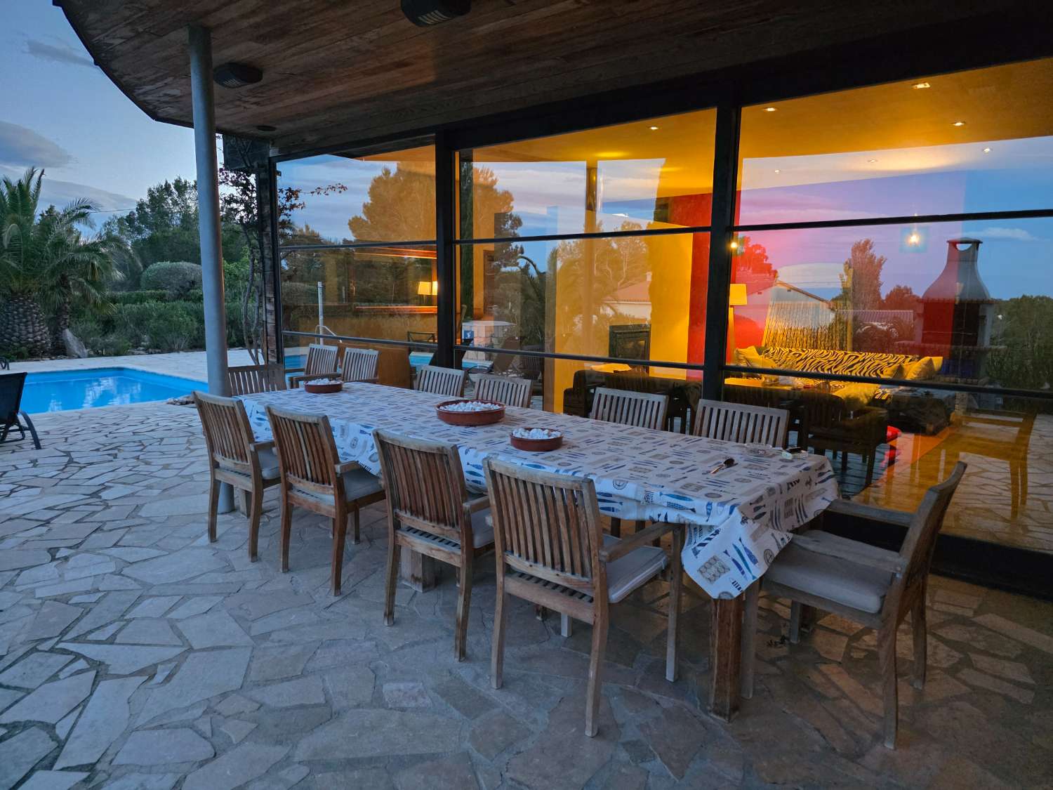 ¡EXCEPCIONAL! Gran casa rodeada de naturaleza con piscina y licencia turística en l'Ametlla de Mar