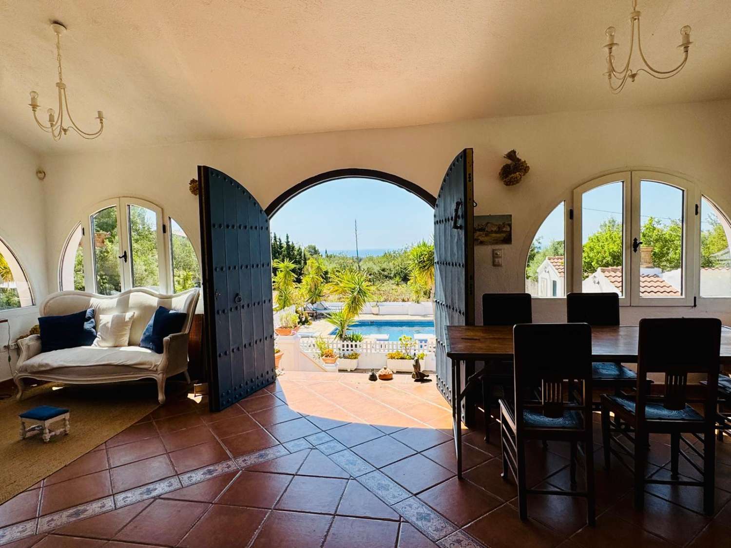 Finca con encanto, vistas al mar, licencia turística, piscina y alojamientos independientes en L'Ametlla de Mar