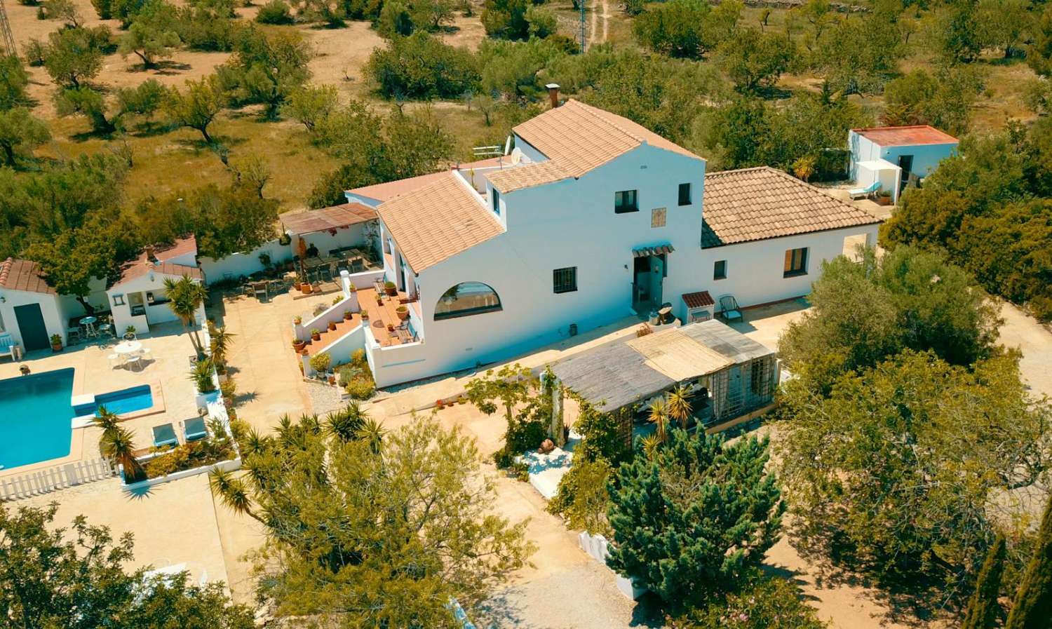 Finca con encanto, vistas al mar, licencia turística, piscina y alojamientos independientes en L'Ametlla de Mar
