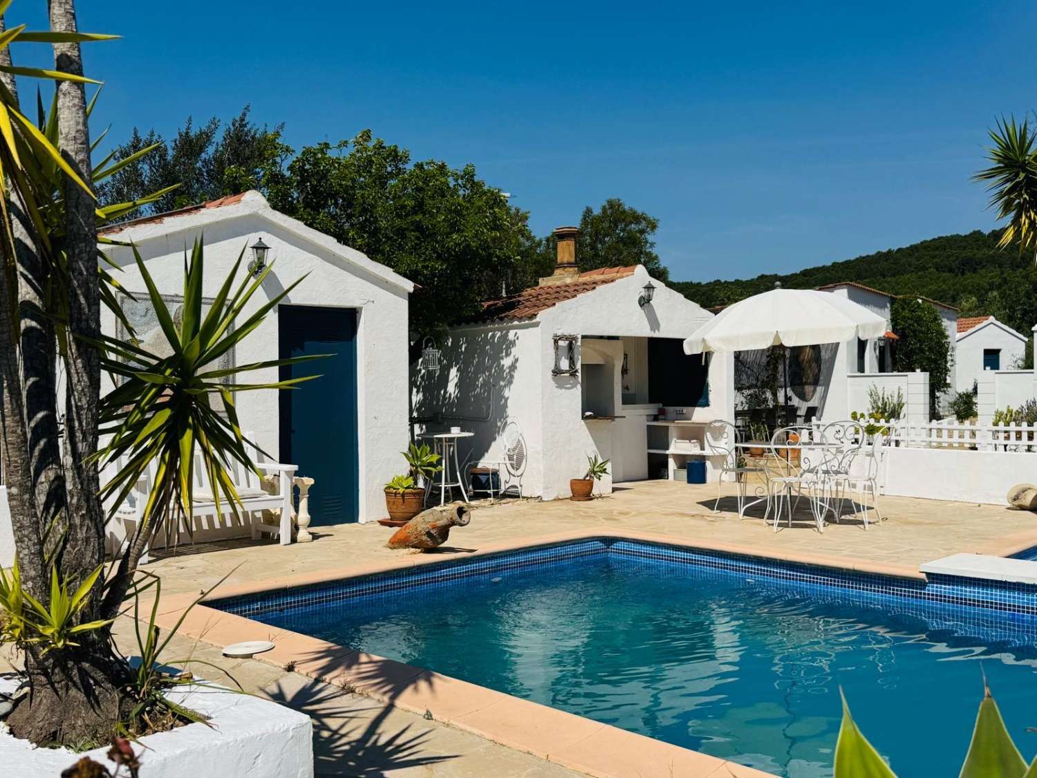 Finca con encanto, vistas al mar, licencia turística, piscina y alojamientos independientes en L'Ametlla de Mar