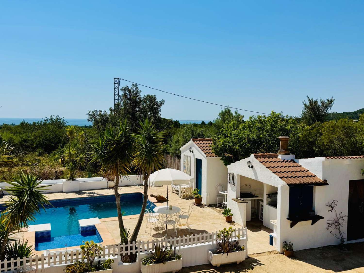 Finca con encanto, vistas al mar, licencia turística, piscina y alojamientos independientes en L'Ametlla de Mar