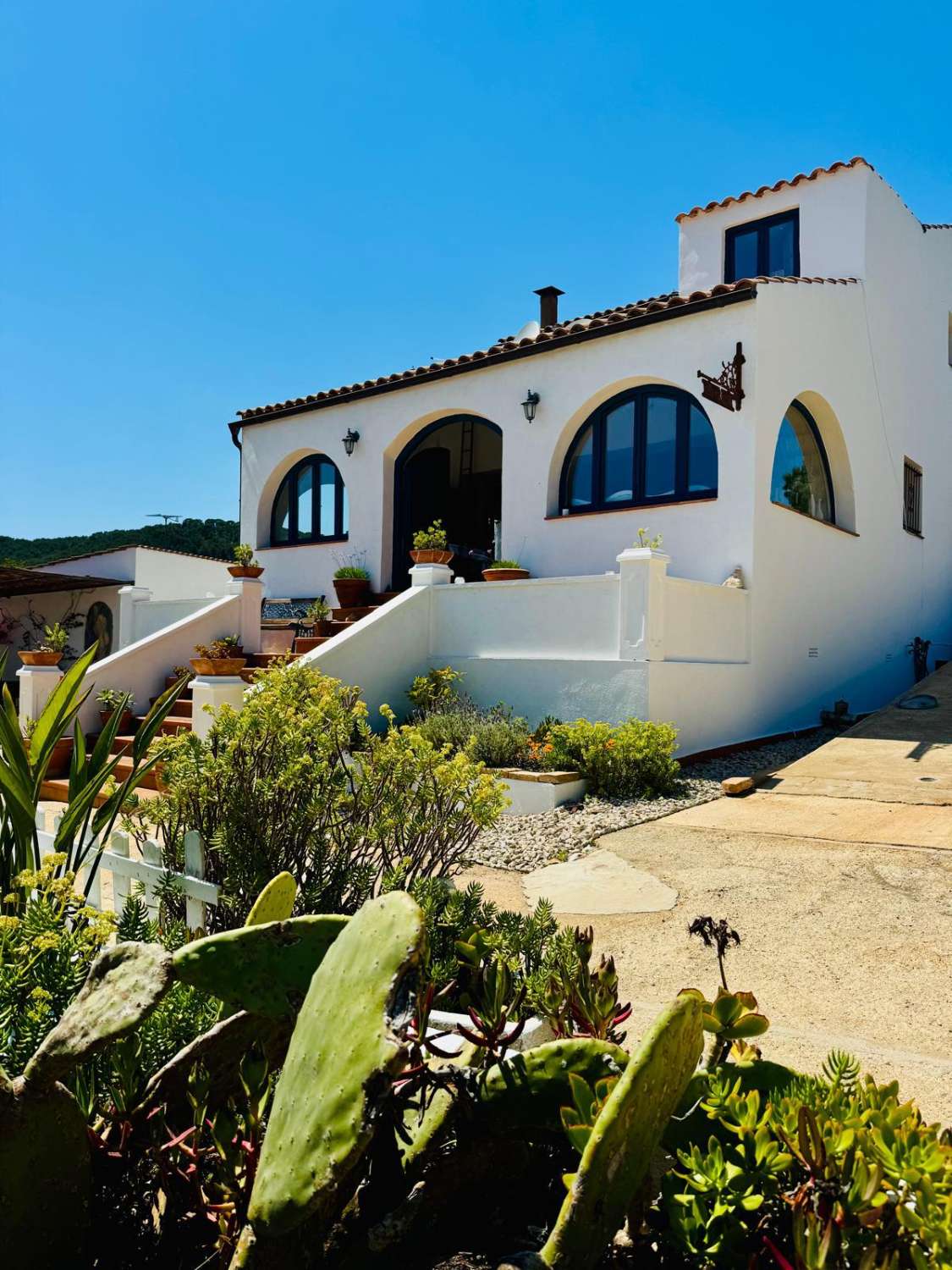Finca con encanto, vistas al mar, licencia turística, piscina y alojamientos independientes en L'Ametlla de Mar