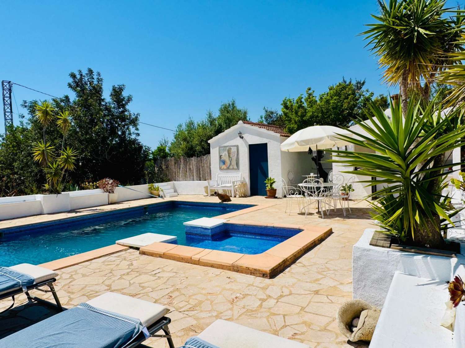 Finca con encanto, vistas al mar, licencia turística, piscina y alojamientos independientes en L'Ametlla de Mar