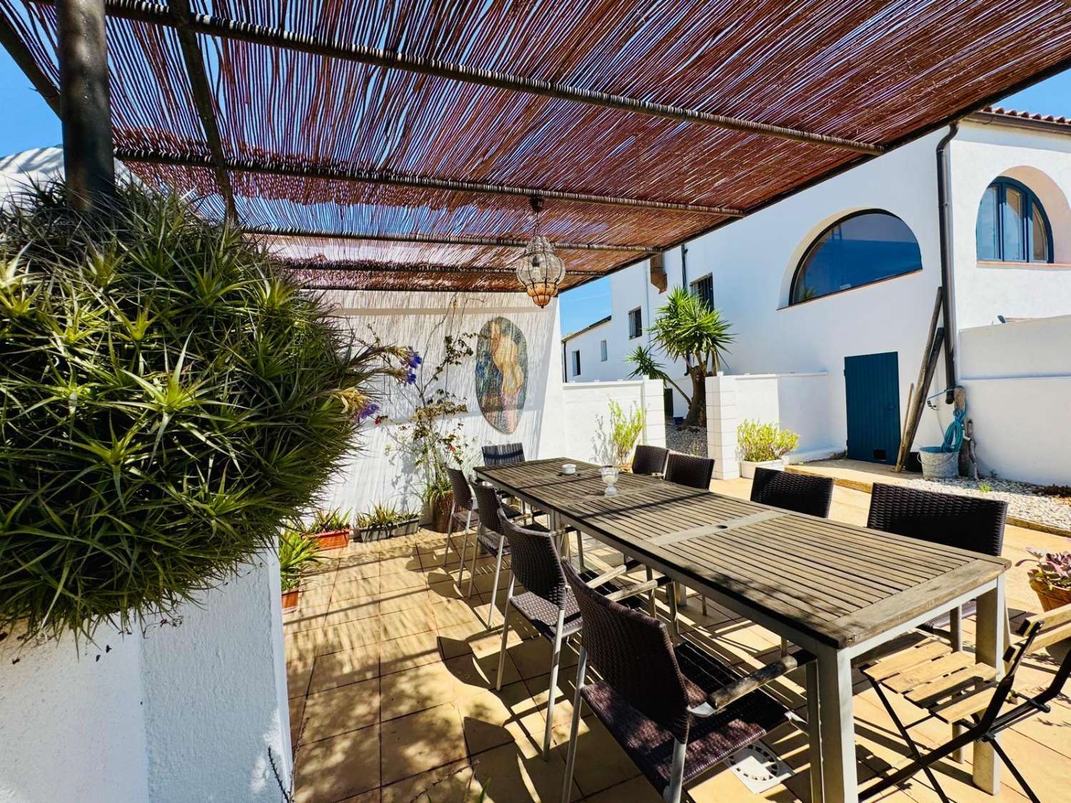 Finca con encanto, vistas al mar, licencia turística, piscina y alojamientos independientes en L'Ametlla de Mar
