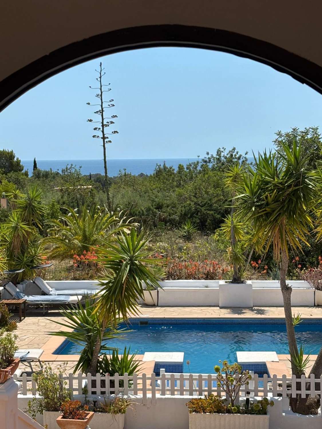 Finca con encanto, vistas al mar, licencia turística, piscina y alojamientos independientes en L'Ametlla de Mar