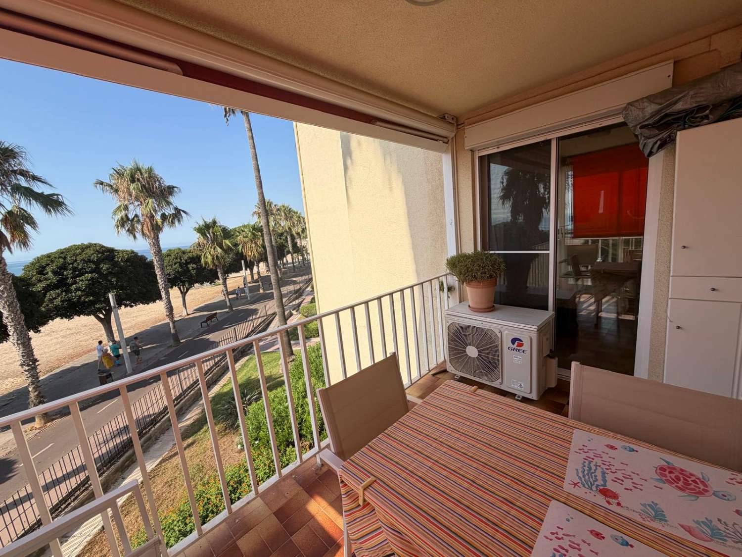 Apartamento 1st Line of the Sea en Cambrils