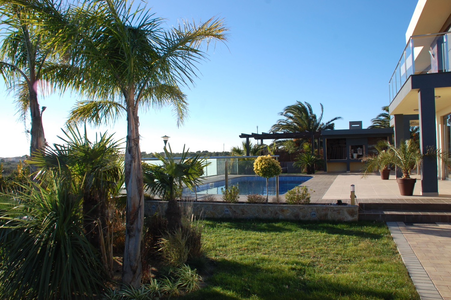 Fully detached luxury villa in Les Tres Cales!!!