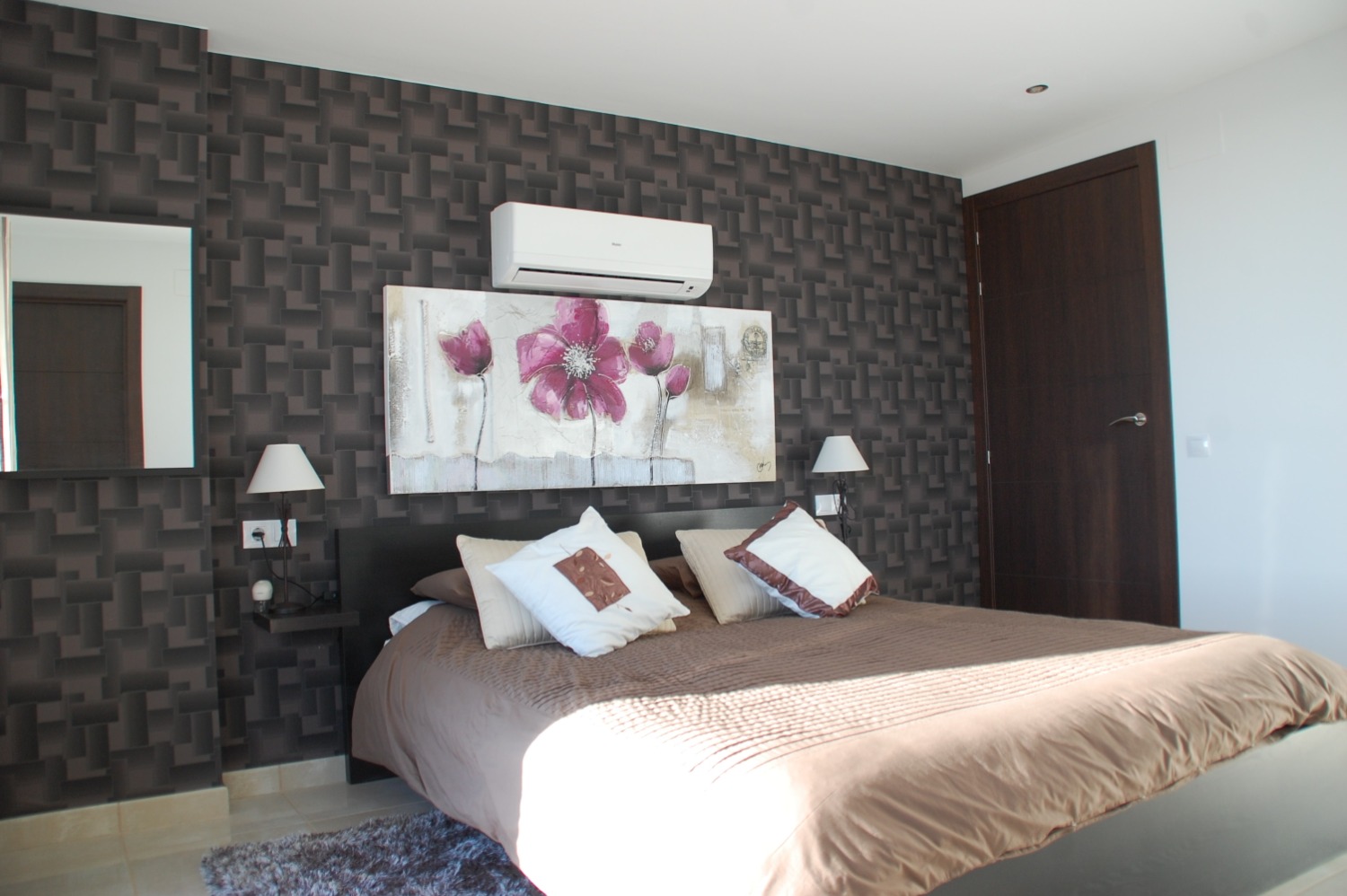 Fully detached luxury villa in Les Tres Cales!!!