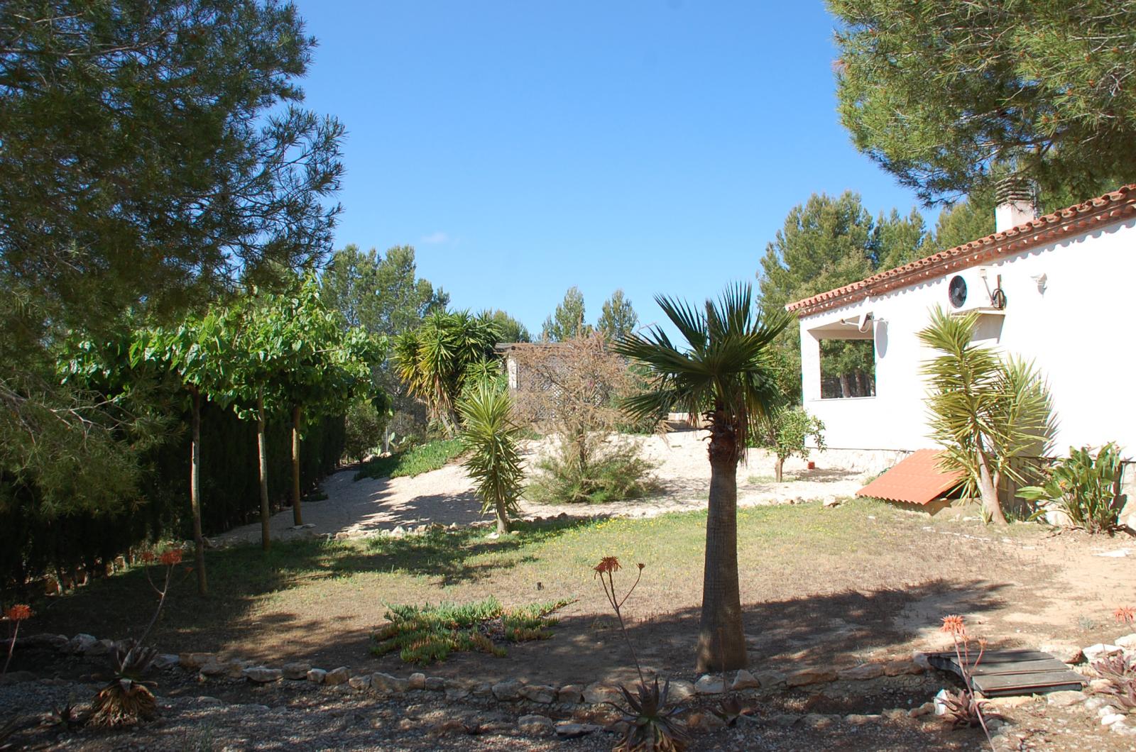 Belle villa avec piscine privée au milieu de la nature à St Jordi