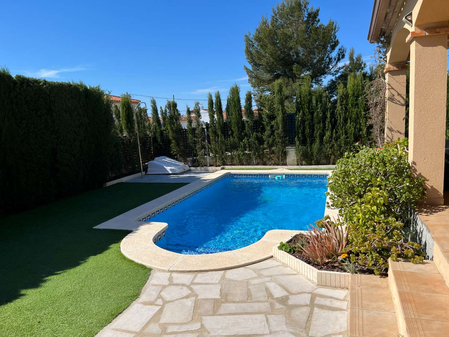 Villa with private pool in Miami Platja