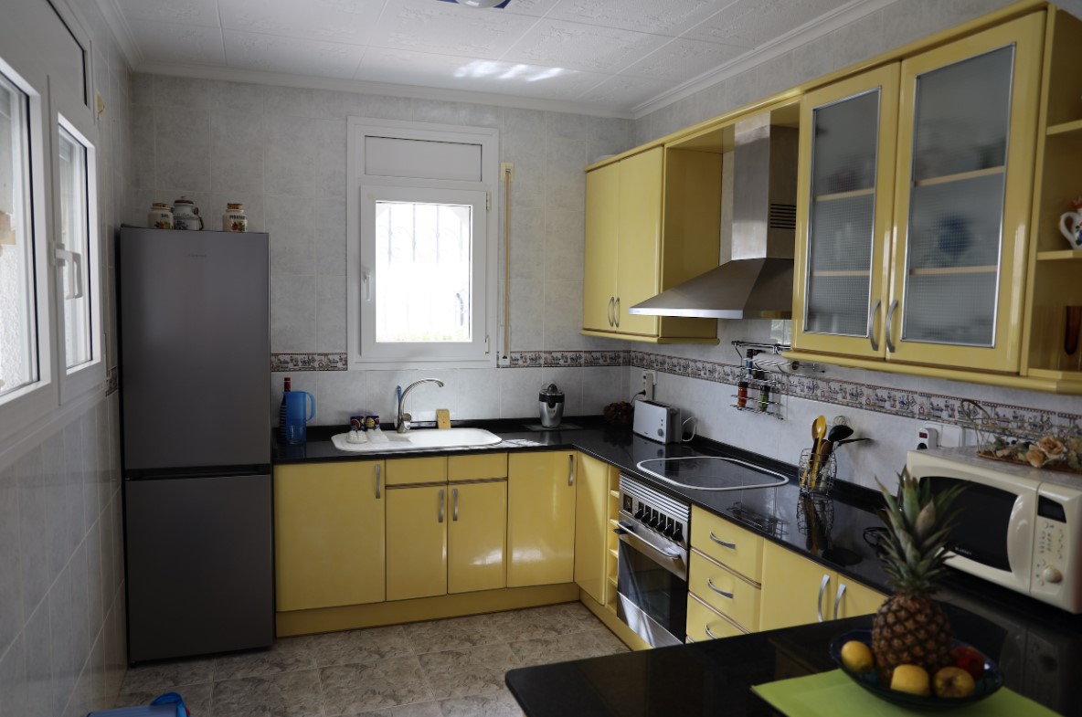 06 Cadiz - Charming house with private pool in Miami Playa