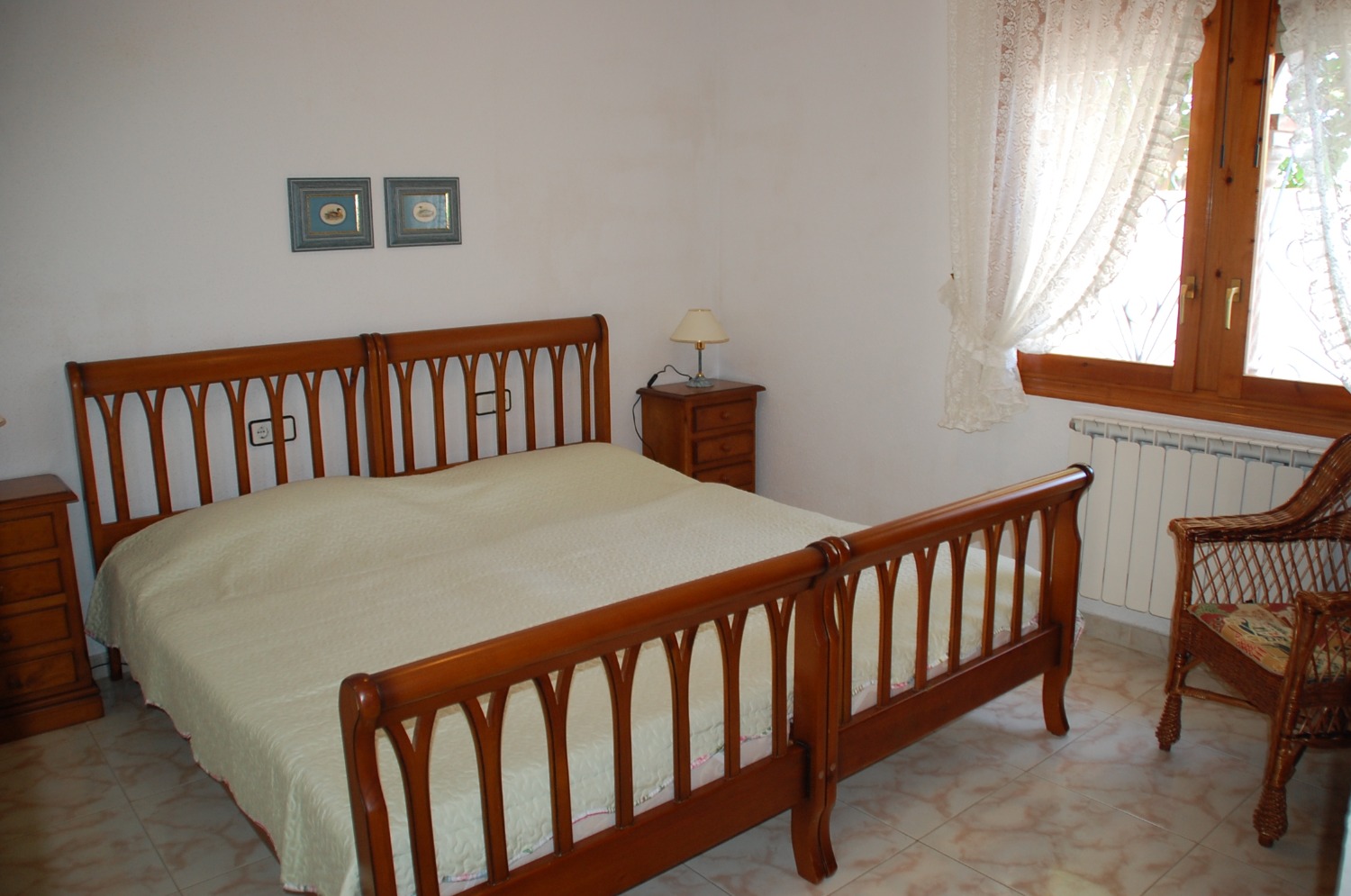 09 Christel -Típica villa con piscina privada en el centro de Miami Platja!
