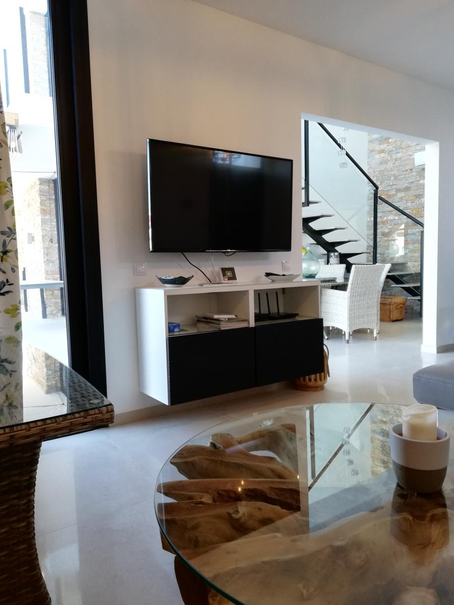 25 Montagut - Impresionante villa de lujo moderna