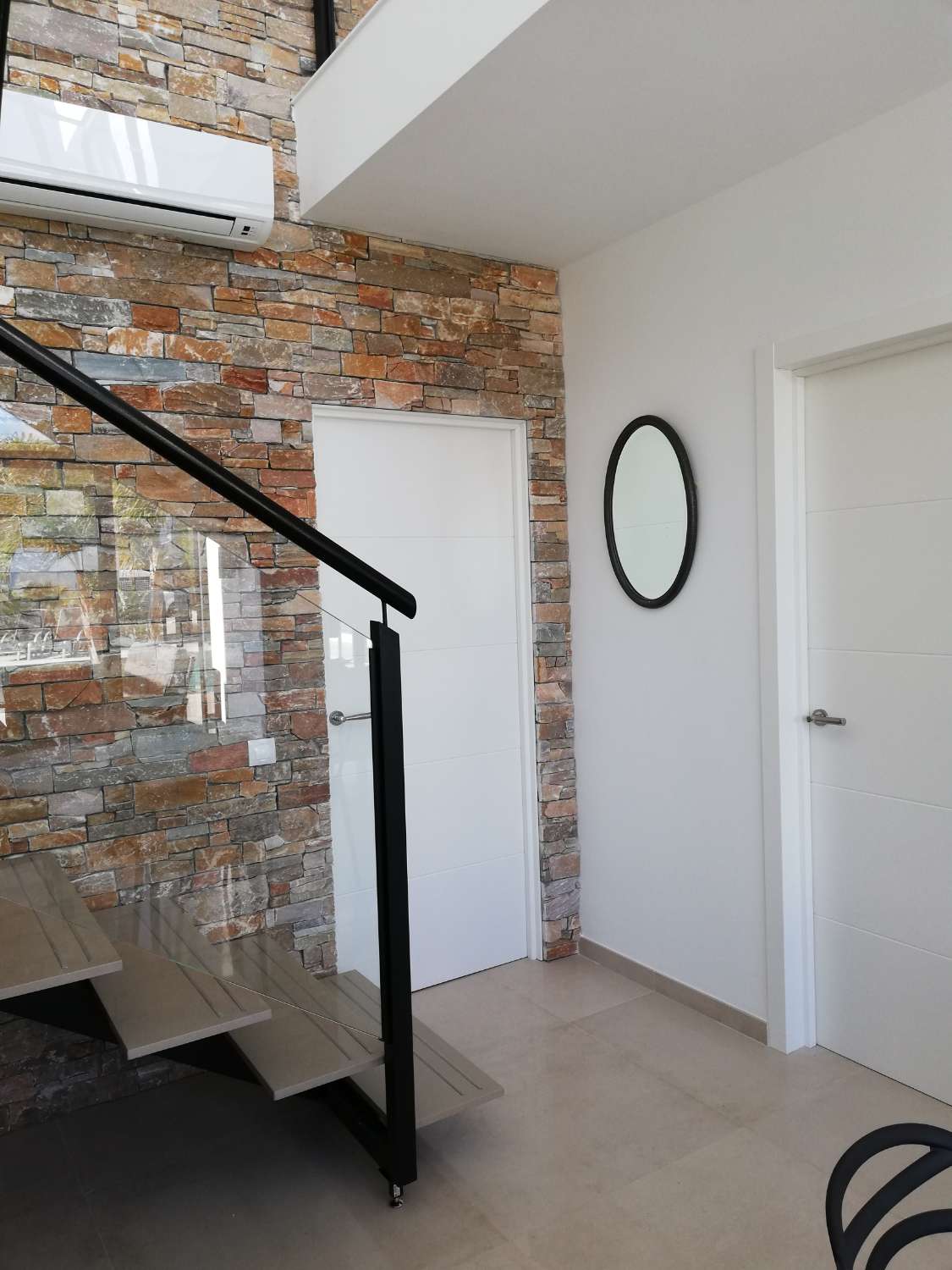 25 Montagut - Impresionante villa de lujo moderna