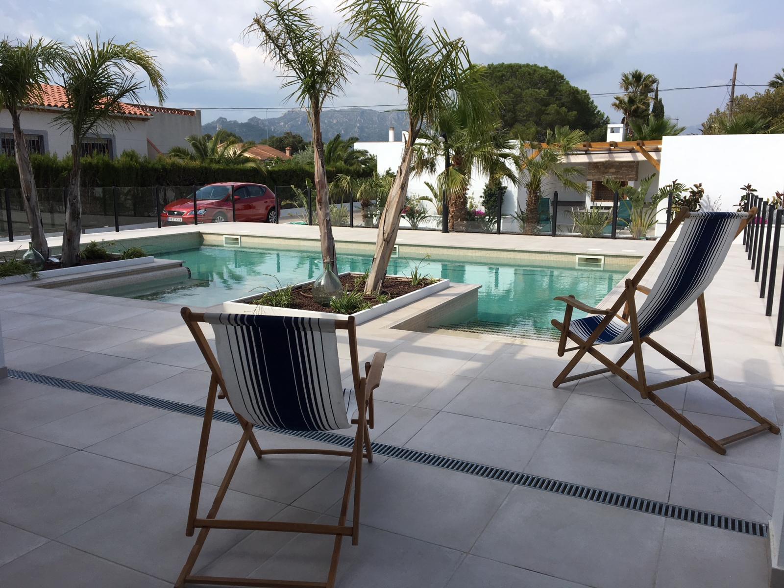 25 Montagut - Impresionante villa de lujo moderna