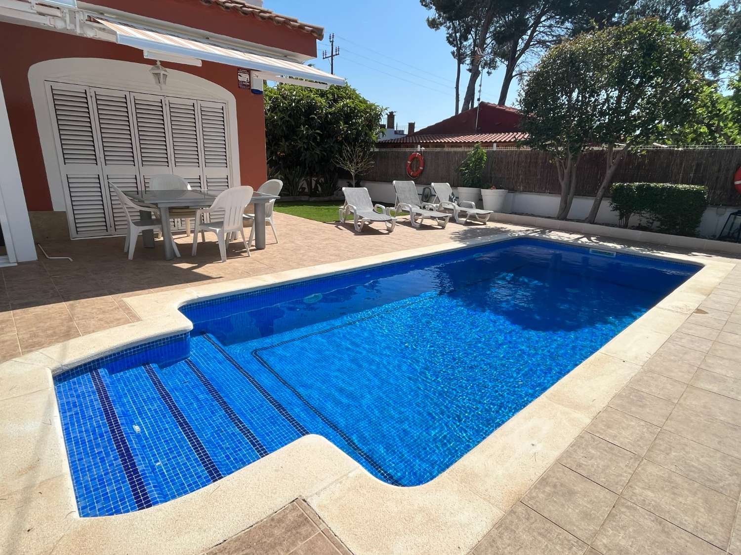 Belle maison avec piscine privée à Miami-Platja!