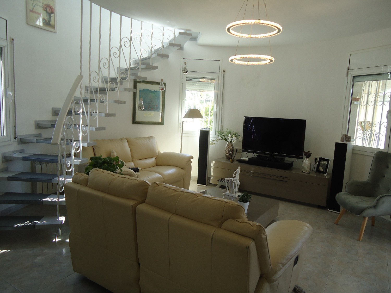 Charming villa with private pool in Miami Platja!