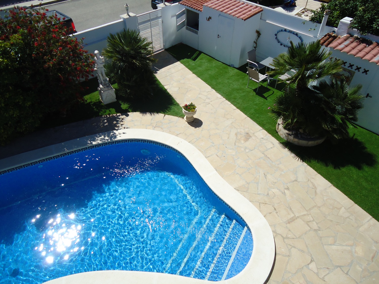 Charming villa with private pool in Miami Platja!