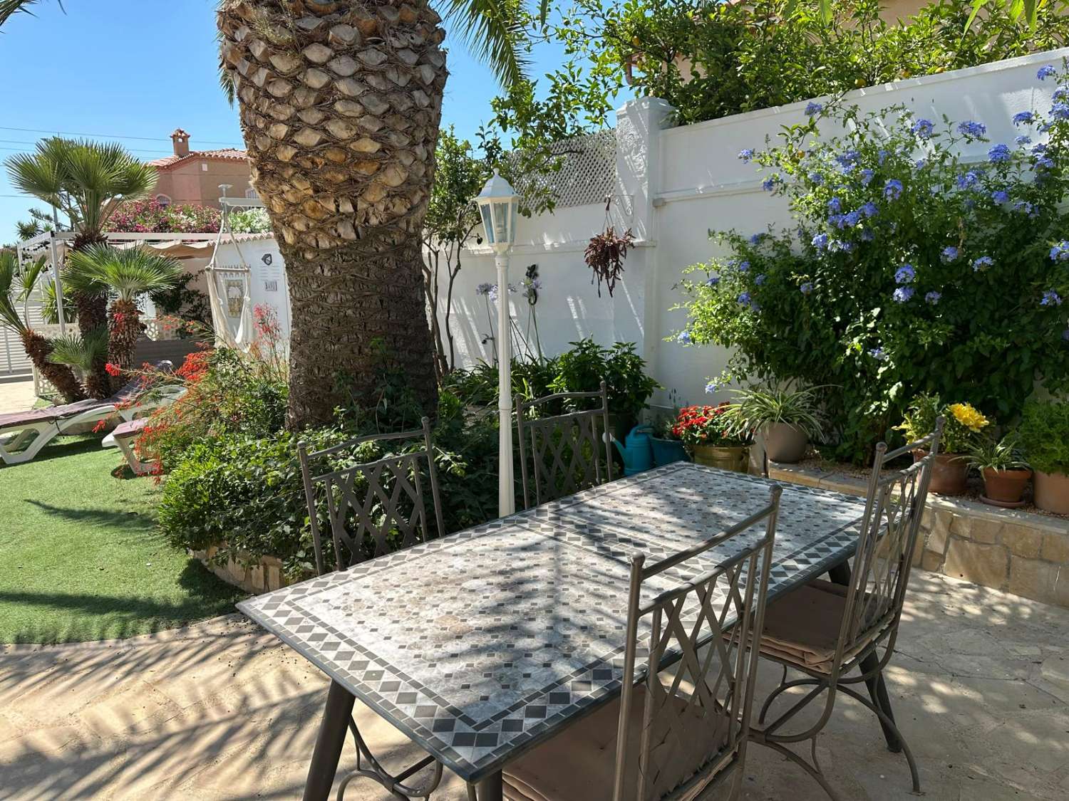 Encantadora vila amb piscina privada a Miami Platja!