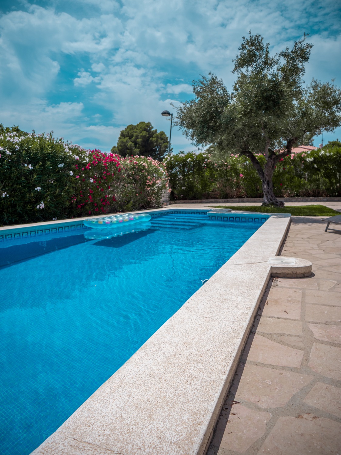 Villa avec piscine privée à Calafat !