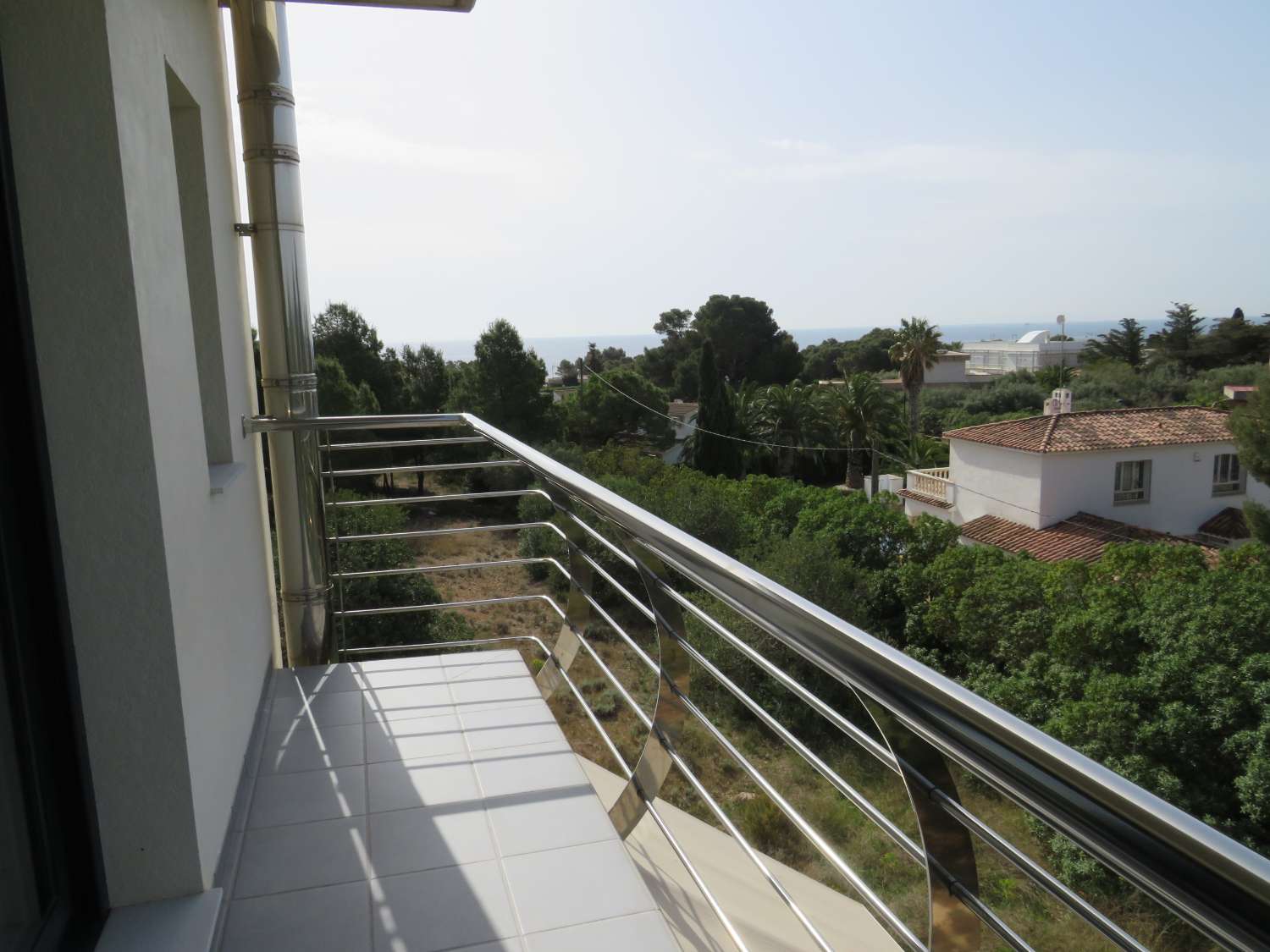 Great single villa near the beach and the center of L'Ametlla!