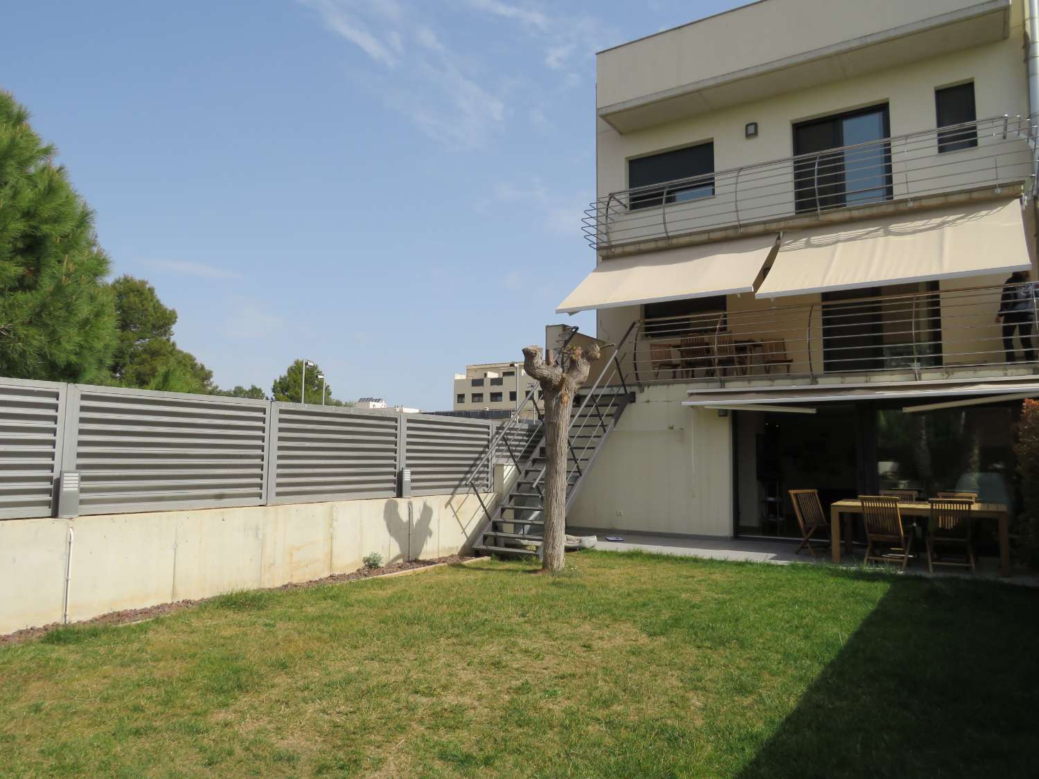 Estupendo chalet individual cerca de la playa y del centro de L'Ametlla!