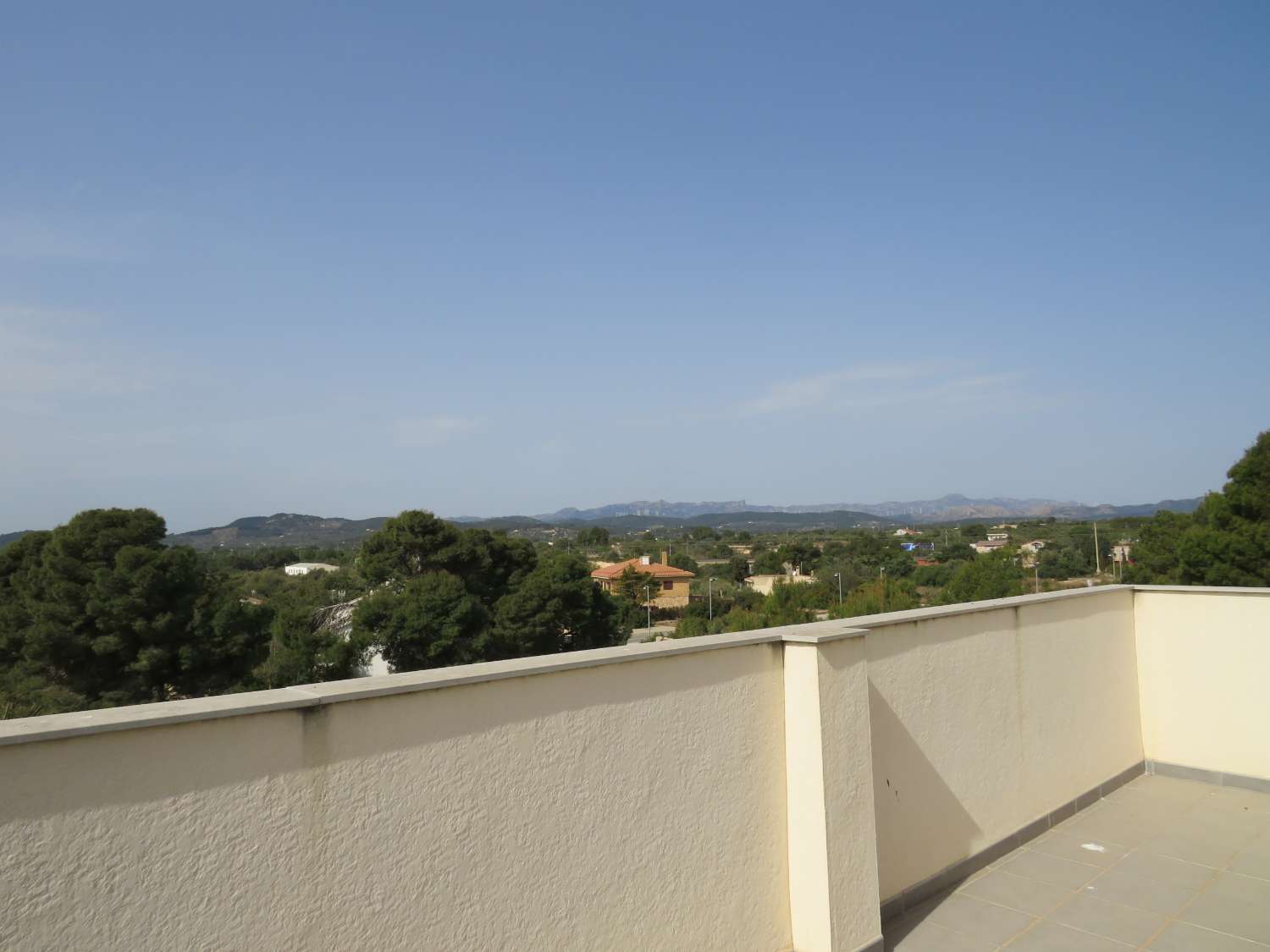 Great single villa near the beach and the center of L'Ametlla!